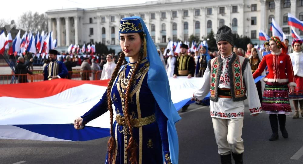 Ελληνική αντιπροσωπεία στην Κριμαία: Πιθανό δημοψήφισμα για την ονομασία «Κριμαία – Ταυρίδα»